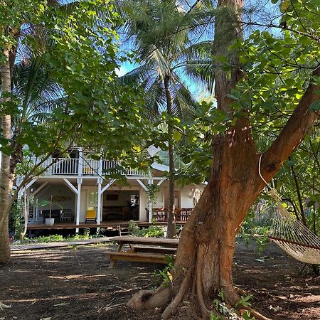 Le Coconut Lodge Avatoru Bagian luar foto