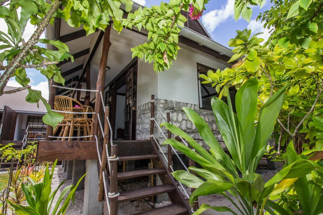 Le Coconut Lodge Avatoru Bagian luar foto