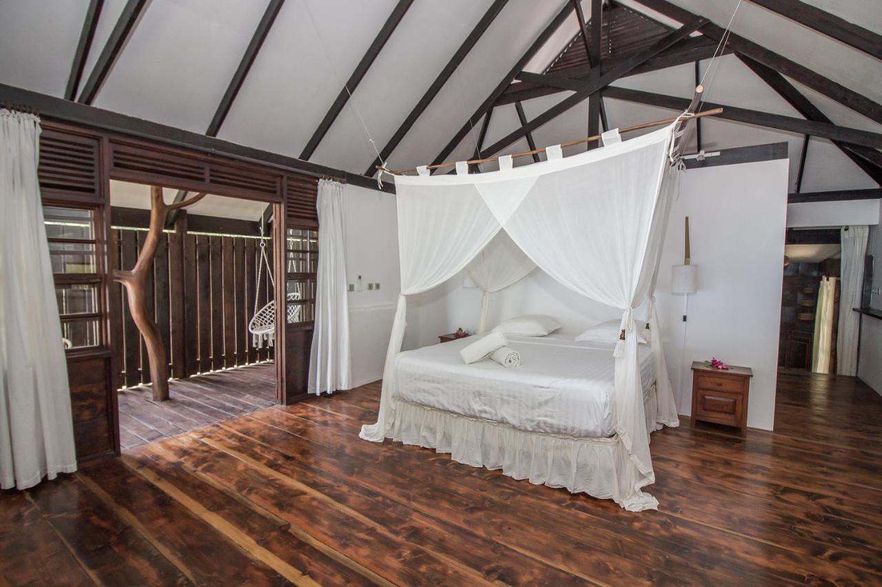 Le Coconut Lodge Avatoru Bagian luar foto