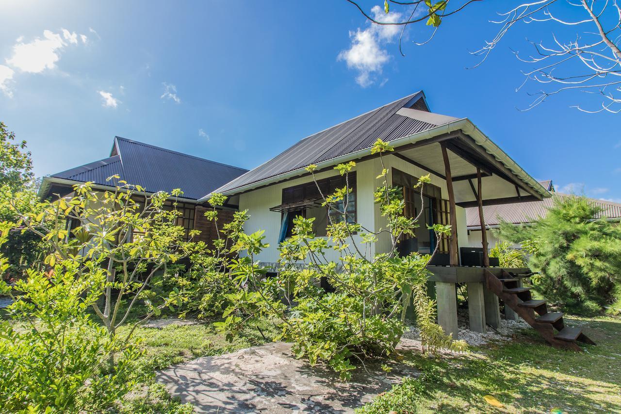 Le Coconut Lodge Avatoru Bagian luar foto