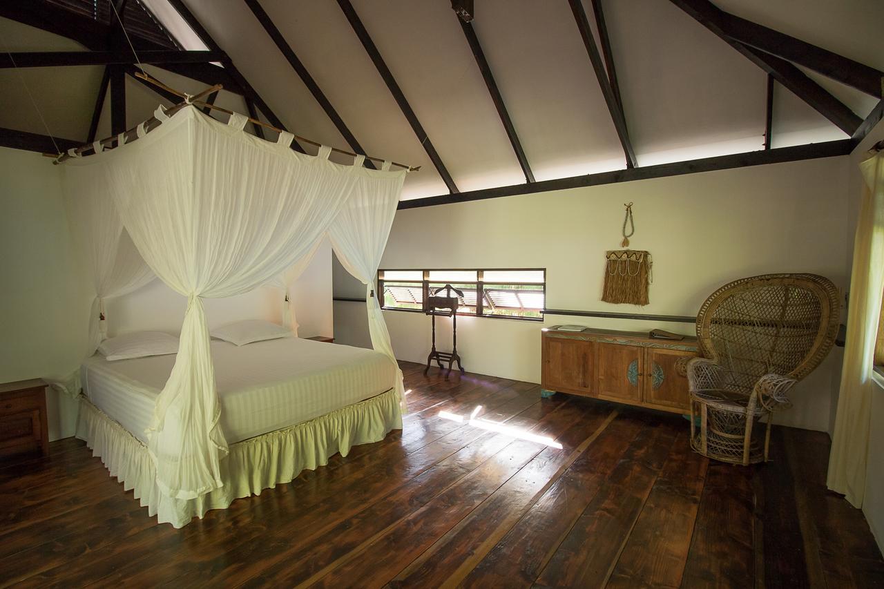 Le Coconut Lodge Avatoru Bagian luar foto
